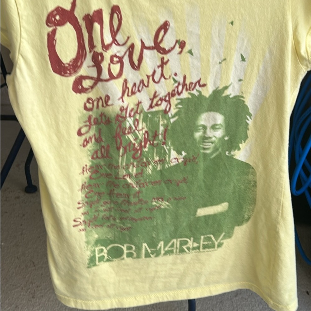 Vintage Zion Rootswear Yellow Bob Marley Women’s Tee